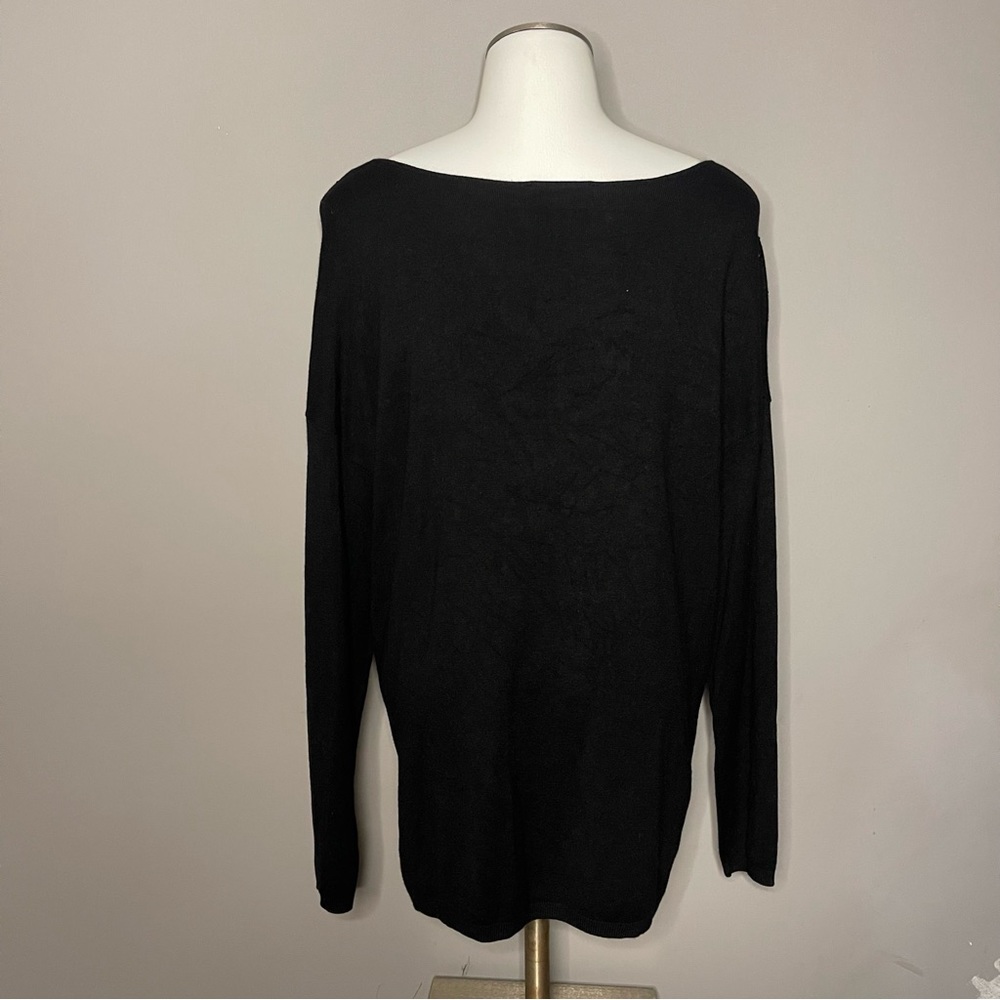 🫶 Roz & Ali Rhinestone Sweater - Picture 2 of 5